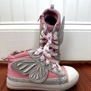 High Top Light Up Sneakers Girl’s Size 11